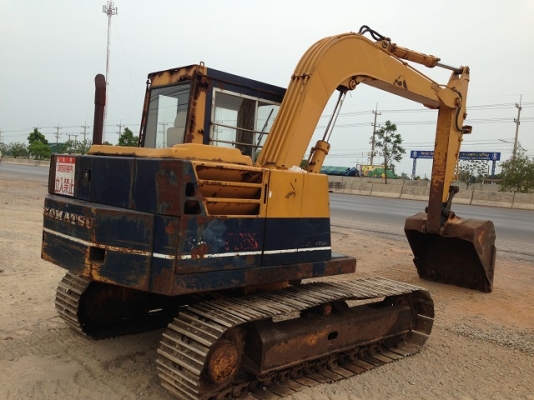 รถแบคโฮ KOMATSU PC60-3