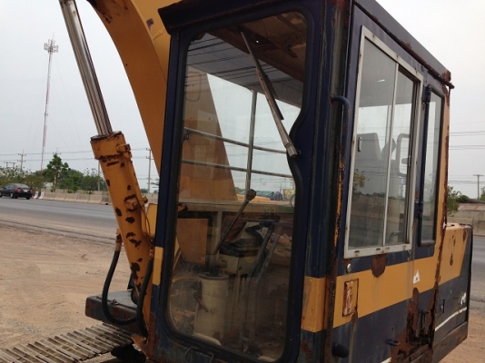 รถแบคโฮ KOMATSU PC60-3