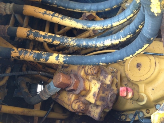 รถแบคโฮ KOMATSU PC60-3