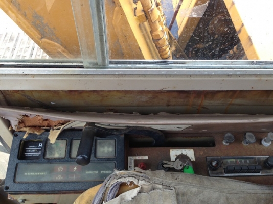 รถแบคโฮ KOMATSU PC60-3