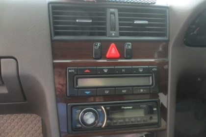 ขาย Benz c-class ปี98 รุ่นสุดท้ายก่อนเปลี่ยนตาถั่ว รถนำเข้าจากเยอรมัน ออกห้างแท้เบนซ์ราชครู