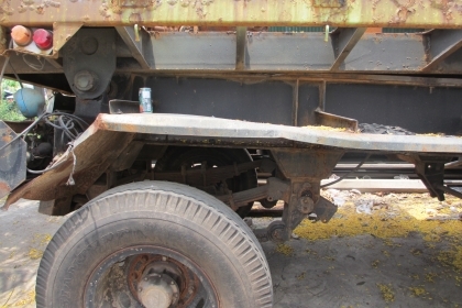 ขายหางเทอร์เลอร์ดั้ม2เพลา รถโดนชนข้างหน้ามา คัซซีเบี่ยว ที่เหลือปกติ ทะเบียนไม่ขาด