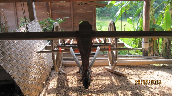 ขายเกวียนโบราณไม้พยุงเกือบทั้งหลังเริ่มจะหายากแล้วครับ เกวียนสภาพดีสภาพเกือบสมบูรณ์เก่าเก็บของผูเต่าแถวบ้านครับ  มียุ3หลังด่วนๆๆๆเปิดที่หลังละ13000บาทราคาคุยกันได้ครับสนใจติดต่อ 0801696651 อยู่อำนาจเจริญครับ