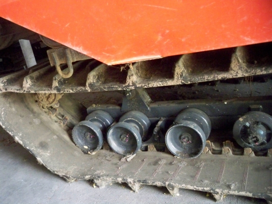 รถเกี่ยวข้าว Kubota DC95GM