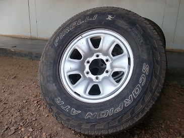 ขายยางอะไหล่ PIRELLI  P265/70 R16