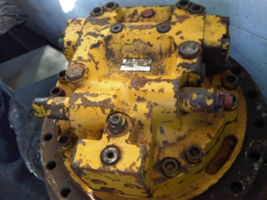 ตัวเดินรถแมคโค น็อตยึดเฟรม20รู สป๊อกเกต16รู