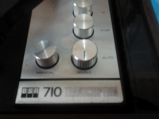 เครื่องเล่นแผ่นเสียง BSR อังกฤษ