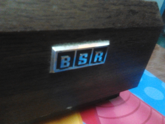 เครื่องเล่นแผ่นเสียง BSR อังกฤษ