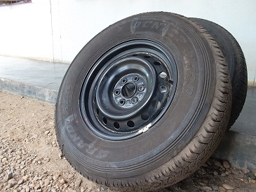 ขายยางอะไหล่+กะทะดำ GRANDTRER ยาง 255/70 R16