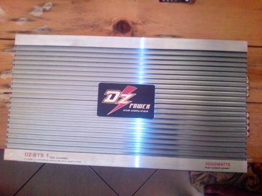 ขายเพาเวอร์คลาสD3000w+ลำโพง15นิ้วถูกๆ ขายเพาเวอร์คลาสD3000w+ลำโพง15นิ้วถูกๆ