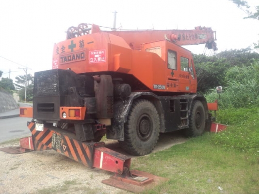 ขายเครนเก่านอกญี่ปุ่นแท้ TR250M-4 ราคาถูกสภาพใช้ได้ค่ะ สนใจติดต่อเจี๊ยบเลยค่ะ 087-3310254 ค่ะ