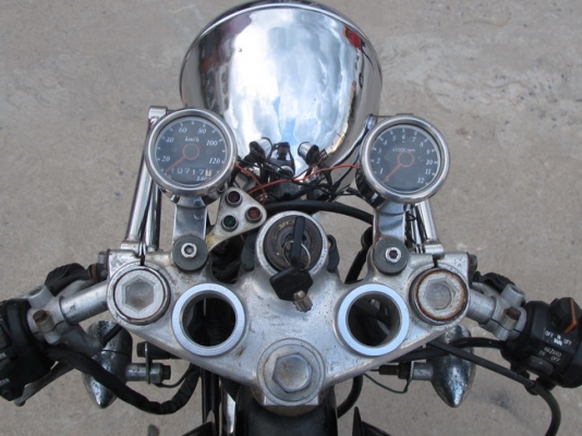 ขาย SR 400 ปี 99 เลขเต็ม แต่งคาเฟ่ อินวอยล์ ท่อแต่ง