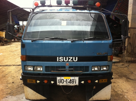 ขายรถบรรทุก 6 ล้อ (ดั้มดิน) ISUZU NPR รถห้างแท้ เปลี่ยนหัวนอก คัสซี NPR59LU5M-7112172 เครื่อง 4BD1-464275 (115 แรงม้า) ภาษีเต็ม คัสซีสวย แอร์เย็น ช่วงล่าง F หน้า-หลัง ยางดี 6 เส้น