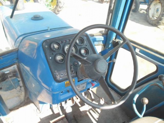 ขายรถไถ Ford 9700 4WD มือสองนำเข้า 6 สูบ พร้อมใช้งาน