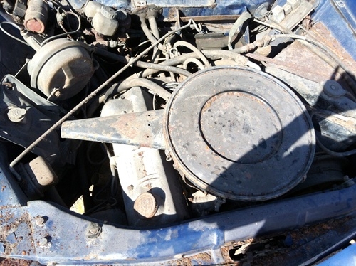 ขายAUDI super90 เกียร์ธรรมดา มี2คัน ขายเป็นอไหล่ครับ