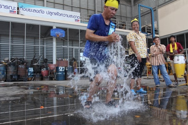 เอสพีเครถบรรทุกติดเครน รถบรรทุกติดเครนเช่า 038799925 รถบรรทุกติดเครนรับจ้าง บริการรถบรรทุกติดเครนให้เช่า 5 ตัน ชลบุรี รถบรรทุกติดเครน(รถบรรทุกติดเครน) ให้เช่า รับจ้าง เช่ารถบรรทุกติดเครนพร้อม ใบ ปจ.2 รถบรรทุกติดเครน และใบเซอร์คนขับรถบรรทุกติดเครน