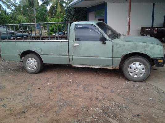 ***ขายแล้วครับขอบคุณ Truck2hand ขาย กระบะตอนเดียว ISUZU KB2200 ปี26 สภาพดี บางไม่ผุ เครื่องเดิมเกียร์เดิม เกียร์ดีไม่มีหลุดช่วงล่างแน่น เครื่องแห้งแรงดี กระบะไม่ผุ หัวเก๋งมีผุนิดๆ แอร์เย็น ยางดี4เส้น คัสซีดีไม่ผุ มีตามดตามอายุ พร้อมคอกเหล็กข้างเสริม(ลงเล่