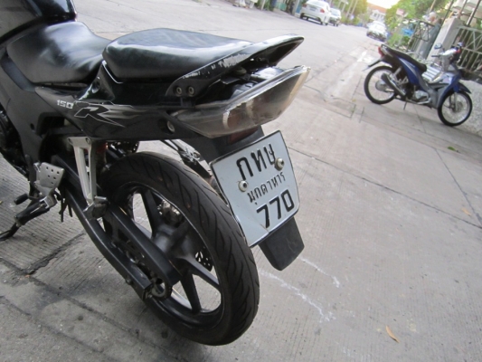 ยังไงก็ขาย CBR150ปี52ไมเหลืงขายตามสภาพชุดโอนครบ