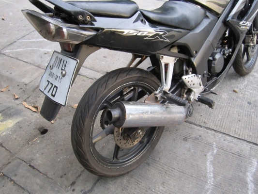 ยังไงก็ขาย CBR150ปี52ไมเหลืงขายตามสภาพชุดโอนครบ