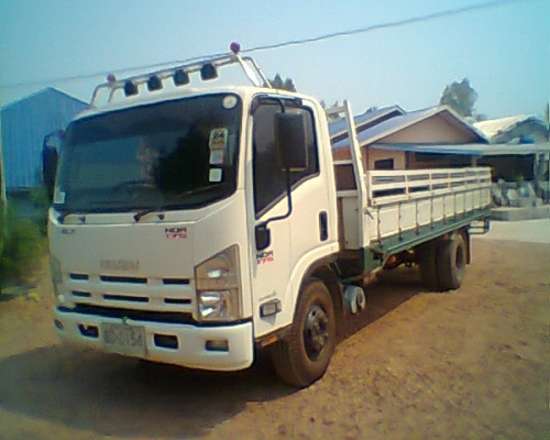 ISUZU NQR175 ปี 55 ยาว 5.5 เมตร วิ่งน้อยมากครับ 3หมื่นก่าโล
