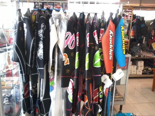 **ด่วน**ด่วน**SALE ชุดเว็บสูท Quakysense,Slippery ลดล้างสต็อก!!!!!