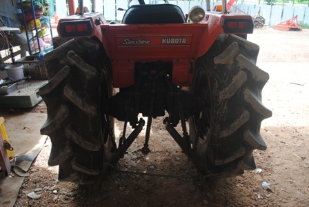 ขายรถไถ Kubota L1-275 (4WD) ขายรถไถ Kubota L1-275 (4WD)