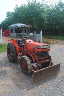 ขายรถไถ Kubota L1-275 (4WD) ขายรถไถ Kubota L1-275 (4WD)