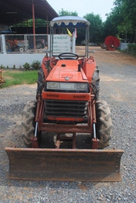 ขายรถไถ Kubota L1-275 (4WD) ขายรถไถ Kubota L1-275 (4WD)