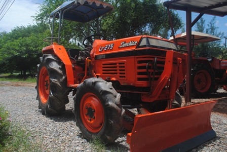 ขายรถไถ Kubota L1-275 (4WD)