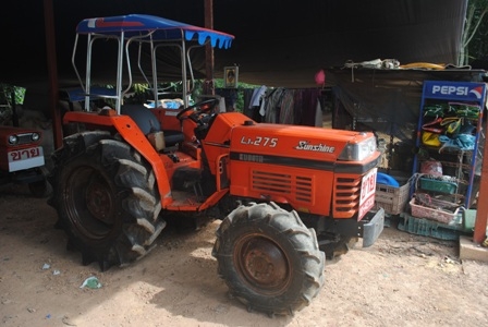ขายรถไถ Kubota L1-275 (4WD)