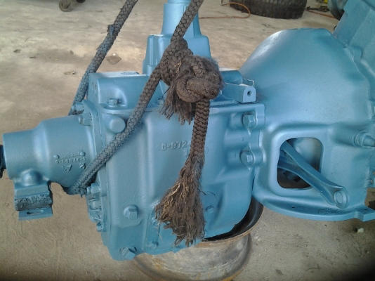 ขายเครื่อง ดอส เบนซิน 4000 cc. คาบู ขายถูก พร้อมเกียร์ 10,000 บาท