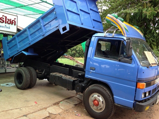 ขาย 6ล้อดั๊มดิน ISUZU NPR59LU5M "แก้มเหลือง"ห้างแท้ ปี37 เครื่องเดิม4BD1 115HP แห้งดี แรงจริง ไม่เยิ้ม ช่วงล่างแน่น คัสซีสวย ไม่ผุ ไม่บวม ติดFหน้า-หลัง กระบะดั๊ม4ตัน 3.70.วางใหม่ สภาพสวยๆ ยาง8.25สวย6เส้น หัวบาง ภายในสวยคอนโซลครบ สีใหม่ทั้งคัน สว