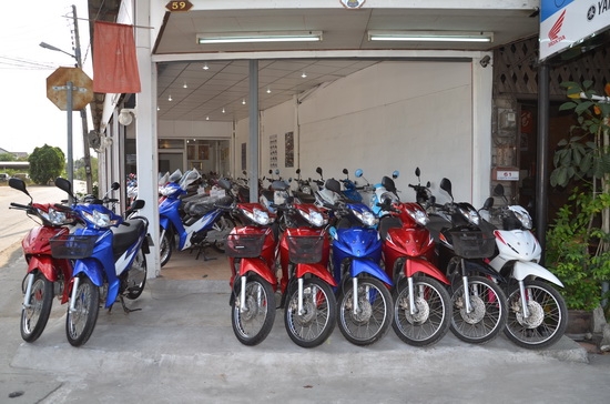 ขายรถมอเตอร์ไซค์บางแสนมือสอง มือ1 ทุกรุ่นทุกยี่ห้อ ขายรถจักรยานยนต์บางแสน ชัยวัฒน์มอเตอร์ไบค์ รถเกรด A สภาพใหม่ มีการรับประกัน