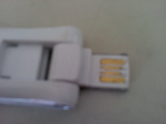 แอร์การ์ดหลายตัวและตัวรับไวเลสการ์ดUSB รุ่นใหม่ทั้งนั้น 3G 7.2Mb พร้อมใช้ดีมากตัวละ 400 บ.