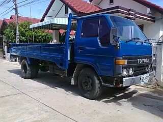 ขาย  TOYOTA   6ล้อ สภาพดี ภาษีเต็ม ทะเบียนพร้อมโอน