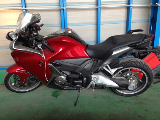 ขายHonda VFR1200f 2011 อินวอยด์ ถูกมากๆ