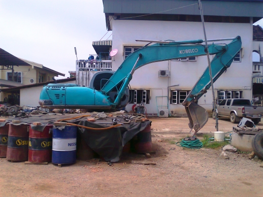 ขายด่วน  รถขุด KOBELCO SK200 M5 รถสวยแจ่ม ทำงานได้ไว ประหยัดน้ำมัน โซ่ใหม่ทั้งสองข้าง มีทะเบียนครบ