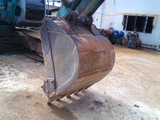 ขายด่วน  รถขุด KOBELCO SK200 M5 รถสวยแจ่ม ทำงานได้ไว ประหยัดน้ำมัน โซ่ใหม่ทั้งสองข้าง มีทะเบียนครบ