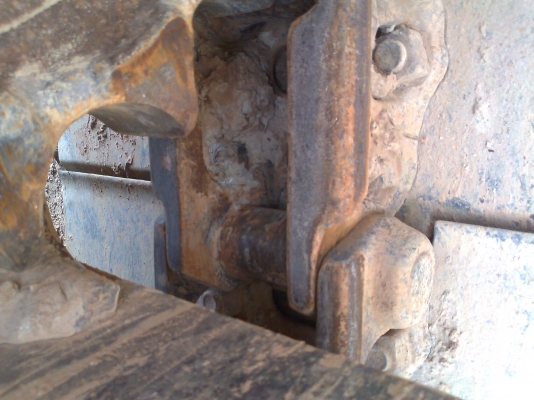 ขายด่วน  รถขุด KOBELCO SK200 M5 รถสวยแจ่ม ทำงานได้ไว ประหยัดน้ำมัน โซ่ใหม่ทั้งสองข้าง มีทะเบียนครบ