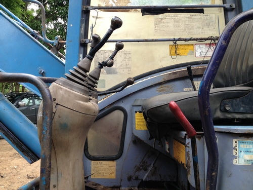 ขายรถขุดเก่านอกhitachi ex55urสภาพพร้อมใช้ ระบบใช้ได้ทุกอย่างครบ