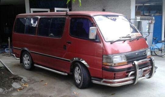 ด่วน..รถตู้หัวจรวดพร้อมใช้งานเครื่องช่วงล่างแน่นกันชนสแตนเลสแอร์หนาวภาษีเต็ม(พร้อมขับส่ง)