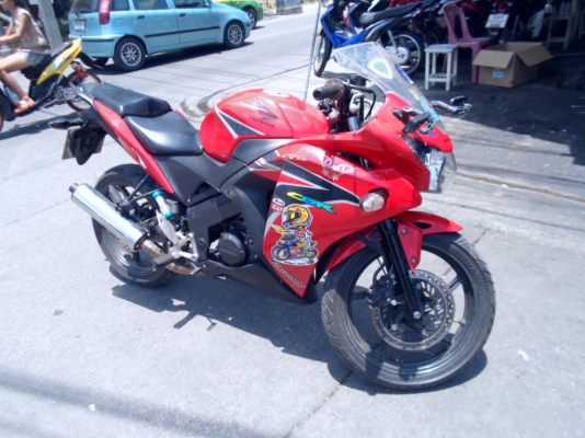 ขาย HONAD CBR150 I รถสีแดง-ดำ รถปี54 เครื่องเดิมๆๆ สภาพภายตามรูป มีเล่มครบ ขา45,000บาท