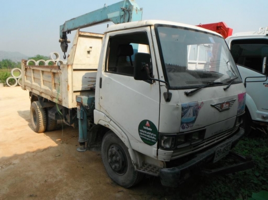 รถบรรทุก HINO ติดเครน