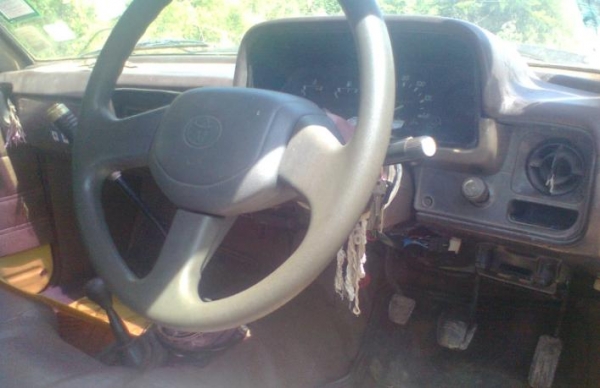 ขายTOYOTA LN46 4wdแท้ เครื่องดีเซล2200เครื่องเดิม เครื่องดี คลัซซีสวย max15" 4wdใช้ได้ปกติ ขายTOYOTA LN46 4wdแท้ เครื่องดีเซล2200เครื่องเดิม เครื่องดี คลัซซีสวย max15" 4wdใช้ได้ปกติ