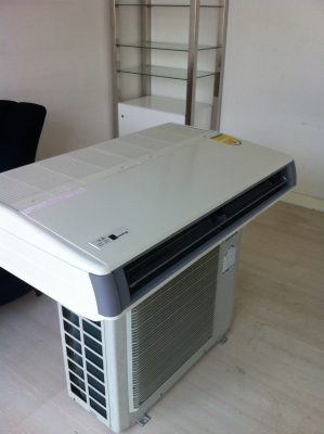 ขายแอร์ราคาถูก DAIKIN ใช้งานแค่ 4 เดือน 18000 BTU ราคา 15000 บาท ต่อรองได้ครับ