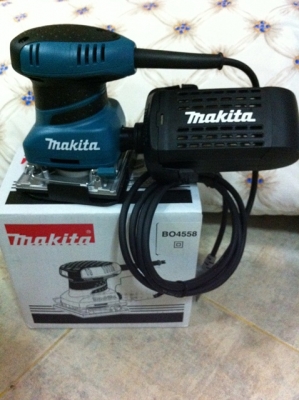 ขาย เครื่องขัดกระดาษทราย Makita B04558 ราคาถูกมาก