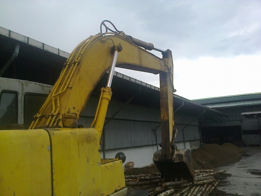 (พรรคพวกฝากขาย)แบคโฮSH200 รถทำงานอยู่..จ.สงขลา (พรรคพวกฝากขาย)แบคโฮSH200 รถทำงานอยู่..จ.สงขลา