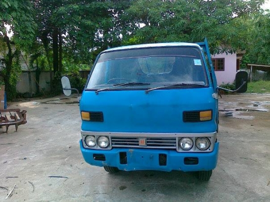 ขายรถ 6 ล้อ isuzu แอล 85 แรง