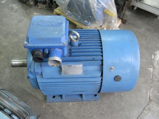 ขายมอเตอร์ INLINE 75 HP. 1400 RPM. สภาพสวยมาก เหมือนของใหม่ พร้อมใช้งาน มี 2 ตัวครับ