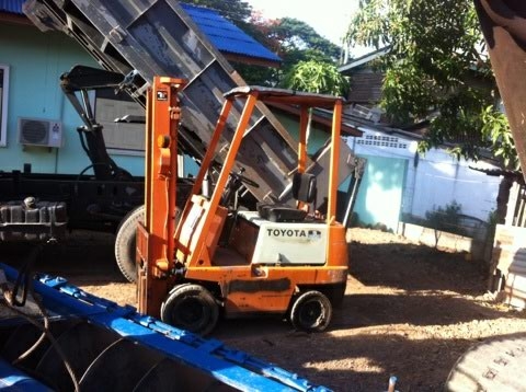 รถโฟลคลีฟKO MATSU FG15-14 เบ็นซินขนาด1.5ตันยกสูง3ม รถโฟลคลีฟKO MATSU FG15-14 เบ็นซินขนาด1.5ตันยกสูง3ม